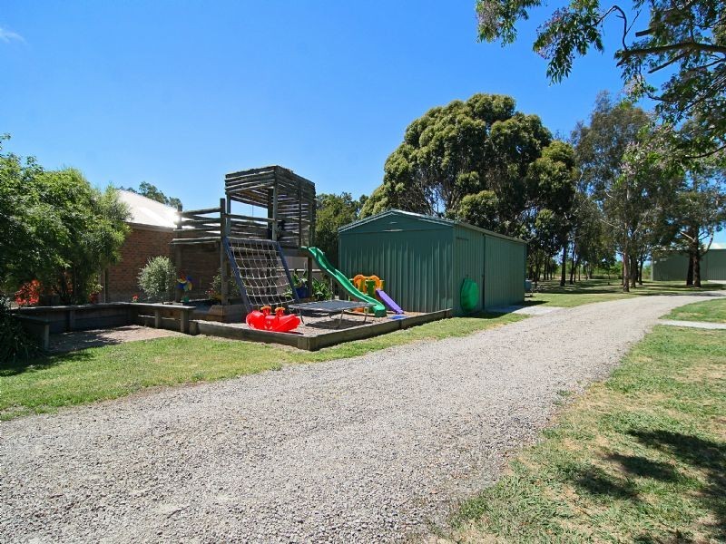 213 HENDERSONS ROAD, Hastings VIC 3915