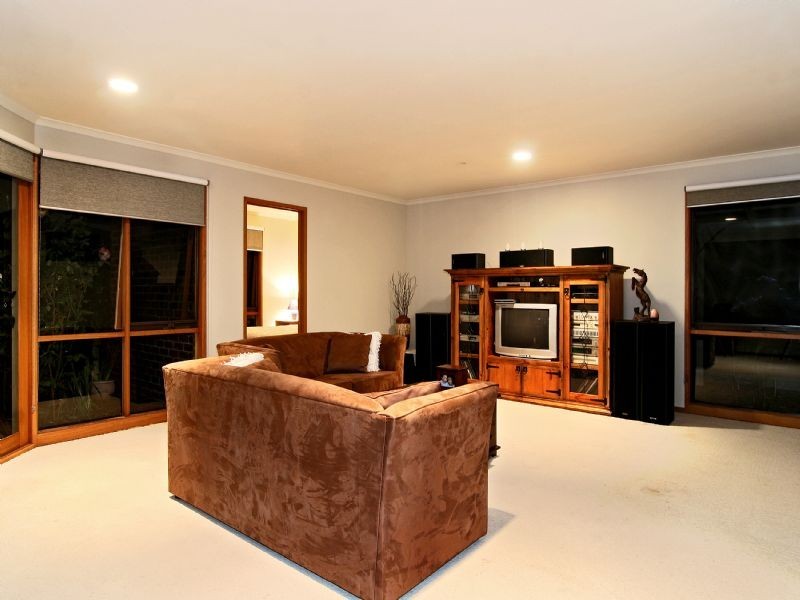 213 HENDERSONS ROAD, Hastings VIC 3915