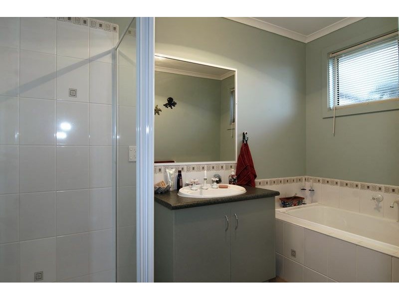 4 BRANDARY PLACE, Hastings VIC 3915