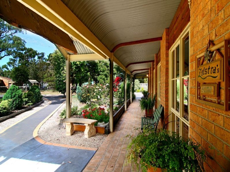 24 HAMILTON STREET, Crib Point VIC 3919