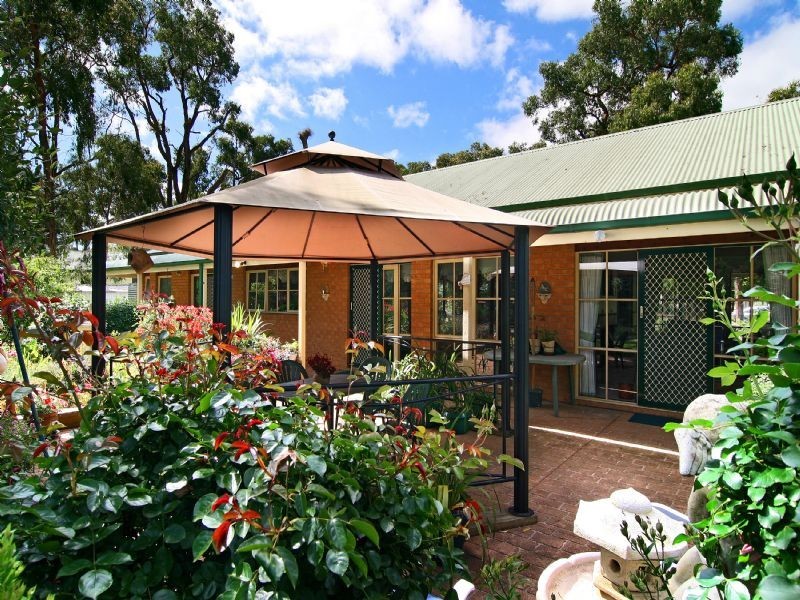 24 HAMILTON STREET, Crib Point VIC 3919