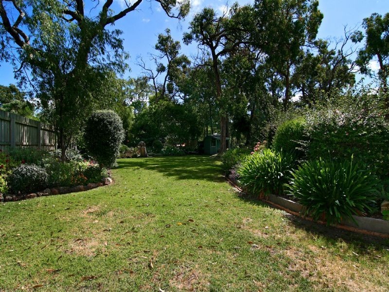 24 HAMILTON STREET, Crib Point VIC 3919