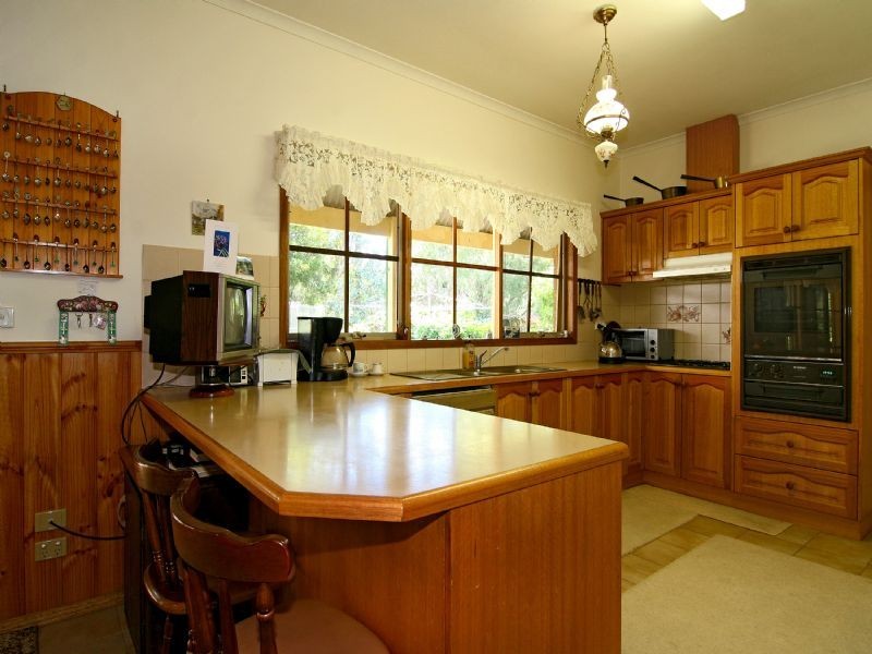 24 HAMILTON STREET, Crib Point VIC 3919