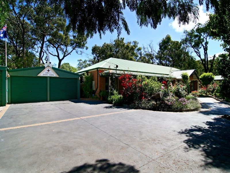 24 HAMILTON STREET, Crib Point VIC 3919