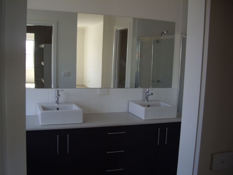 9 JILLIAN PLACE, Hastings VIC 3915