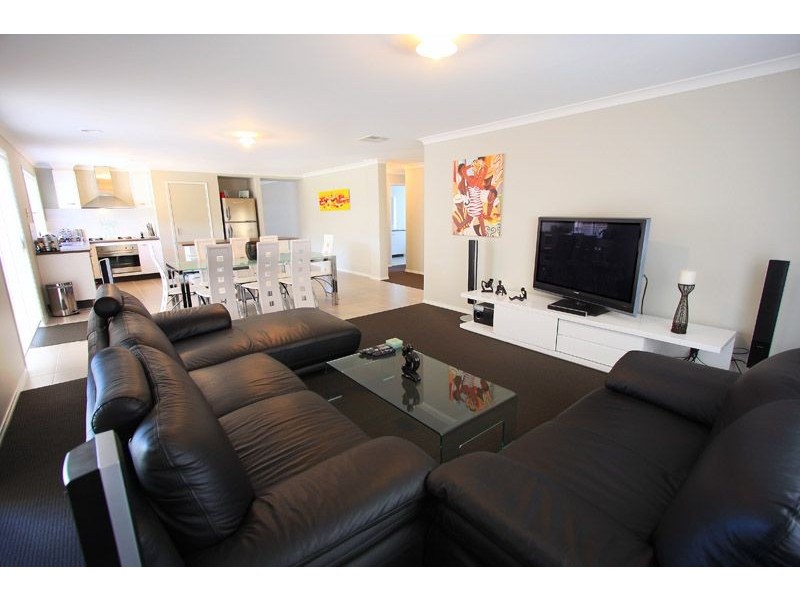 5 JILLIAN PLACE, Hastings VIC 3915