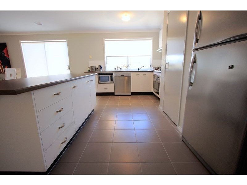 5 JILLIAN PLACE, Hastings VIC 3915