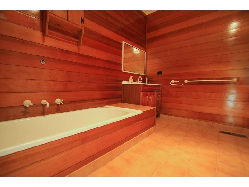 19 PARK STREET, Bittern VIC 3918