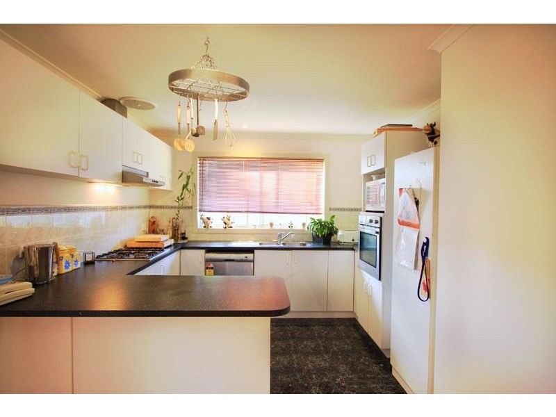 5 THOMAS PLACE, Hastings VIC 3915