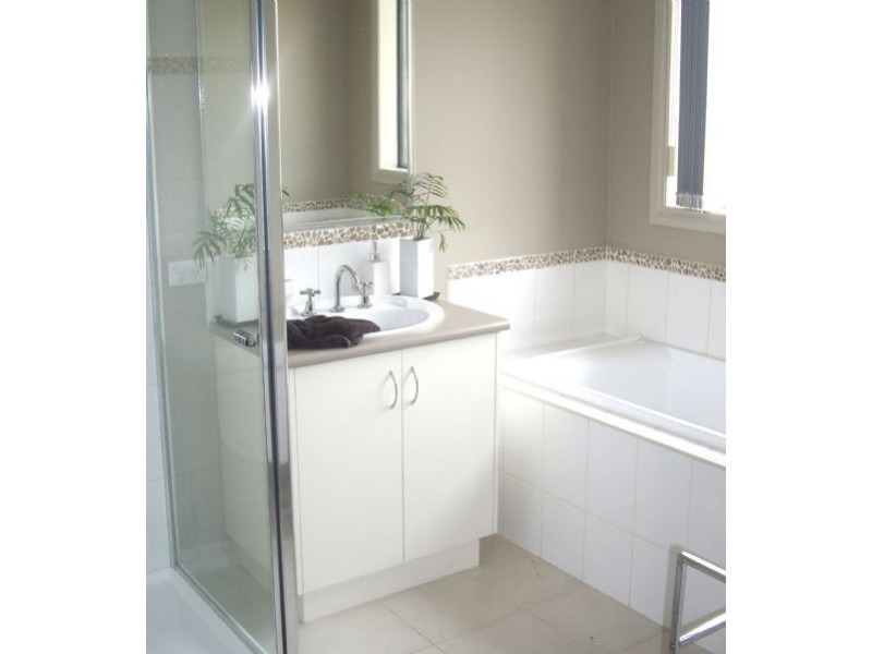 8 Seaspray Court, Hastings VIC 3915