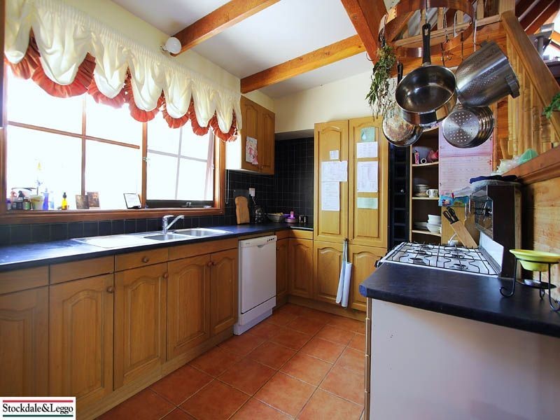 6 CENTRE AVENUE, Bittern VIC 3918