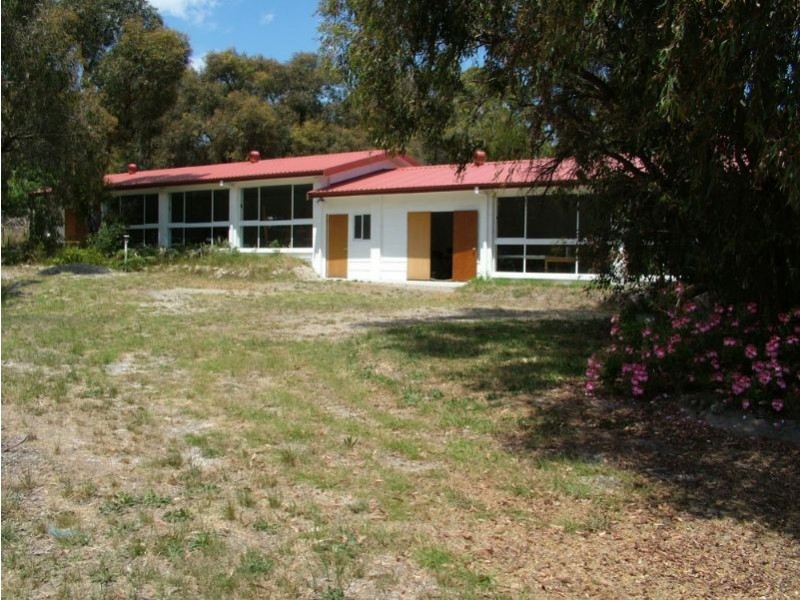 302 STONY POINT ROAD, Crib Point VIC 3919