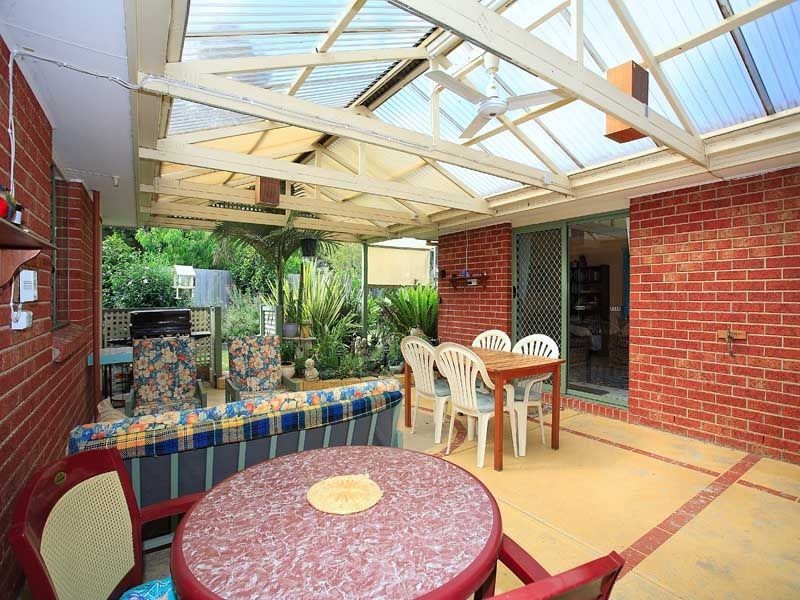 6 JOHN VEAR CLOSE, Hastings VIC 3915