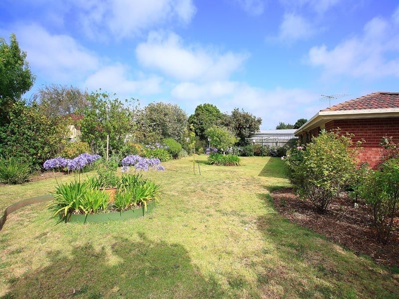 6 JOHN VEAR CLOSE, Hastings VIC 3915