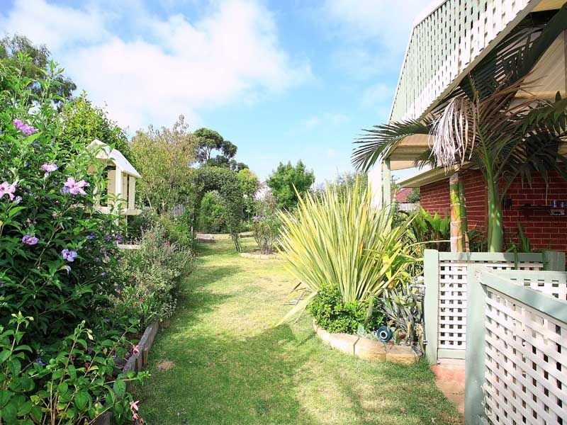 6 JOHN VEAR CLOSE, Hastings VIC 3915