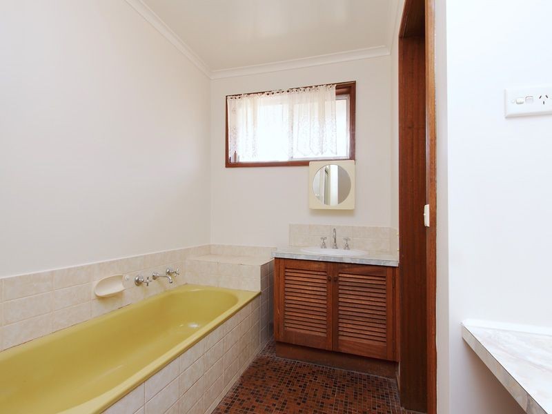 21 PENSHURST AVENUE, Hastings VIC 3915