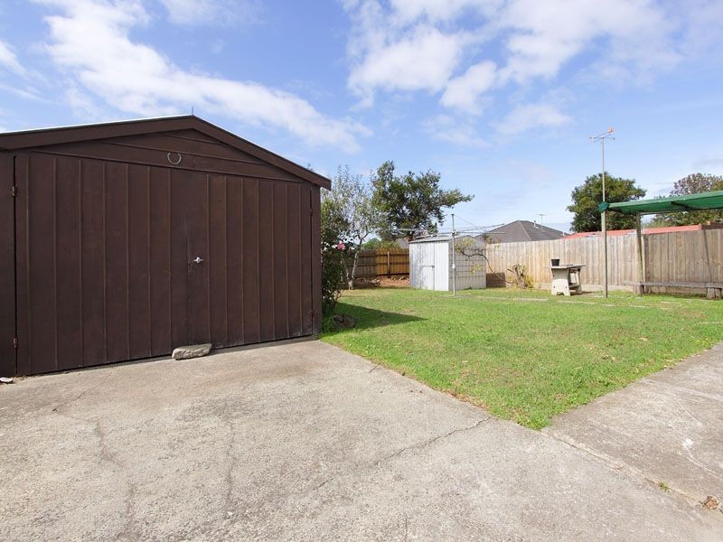 21 PENSHURST AVENUE, Hastings VIC 3915