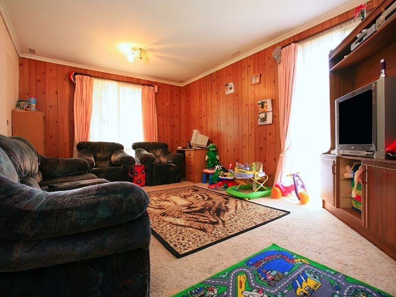 10 Junee Court, Hastings VIC 3915