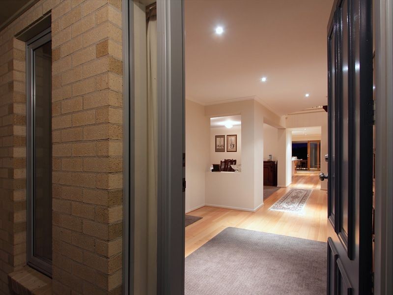 34 Warranqite Crescent, Hastings VIC 3915