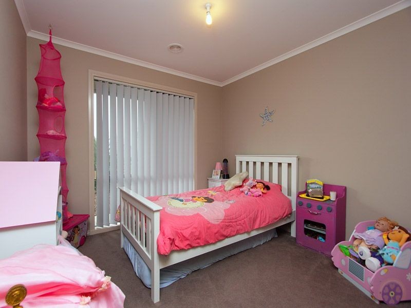 8 Seaspray Court, Hastings VIC 3915