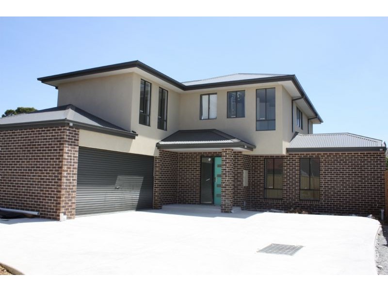 2/28 Martin Street, Hastings VIC 3915