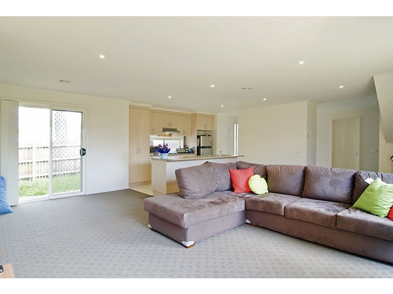 2/250 High Street, Hastings VIC 3915