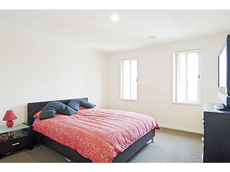 2/250 High Street, Hastings VIC 3915