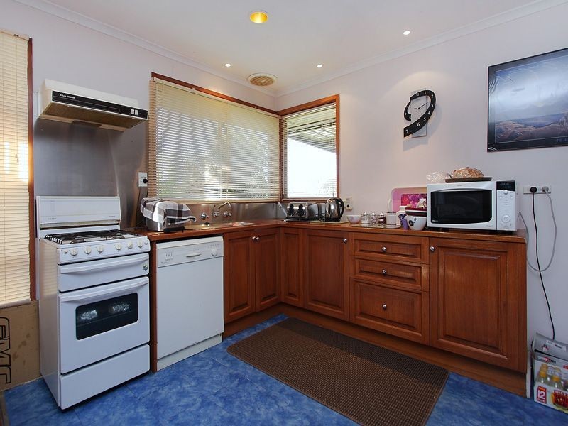 4 Aitape Court, Hastings VIC 3915