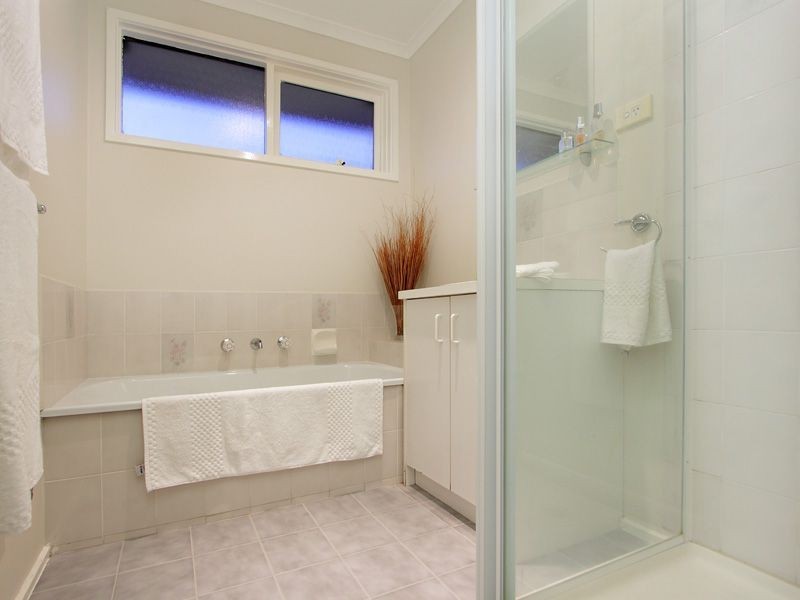 14 Cedar Drive, Hastings VIC 3915