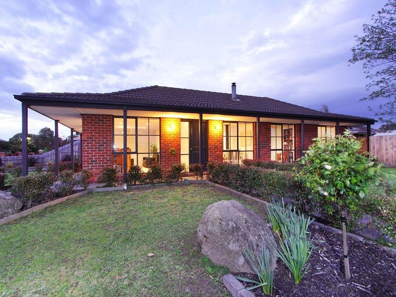 14 Cedar Drive, Hastings VIC 3915