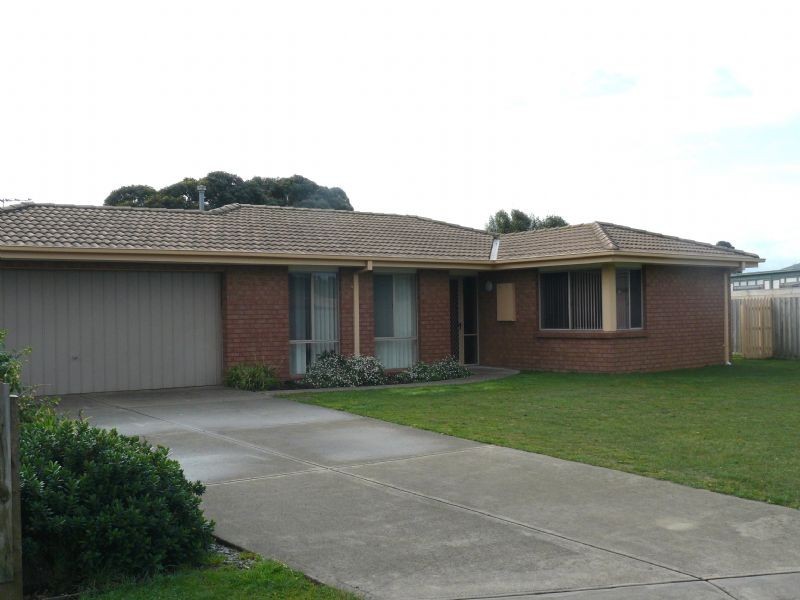 11 Merlebah Court, Hastings VIC 3915