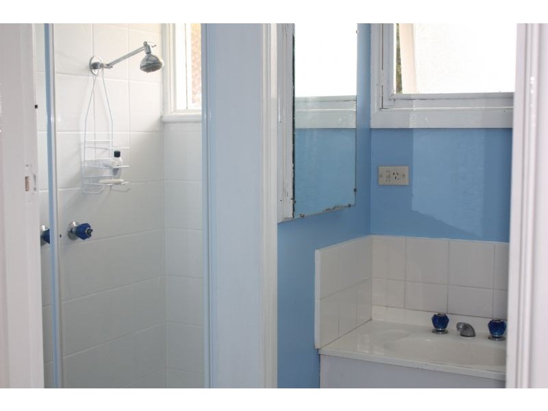 8 Milne Street, Crib Point VIC 3919