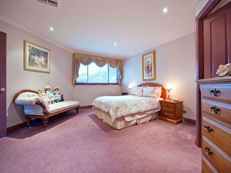 8 Warrenda Place, Bittern VIC 3918