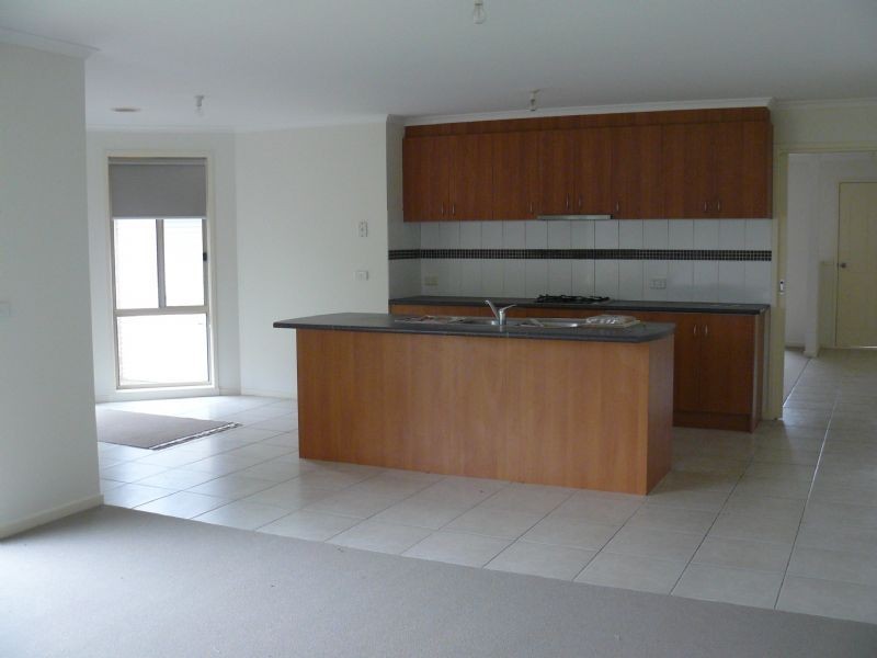 14 Spruce Drive, Hastings VIC 3915