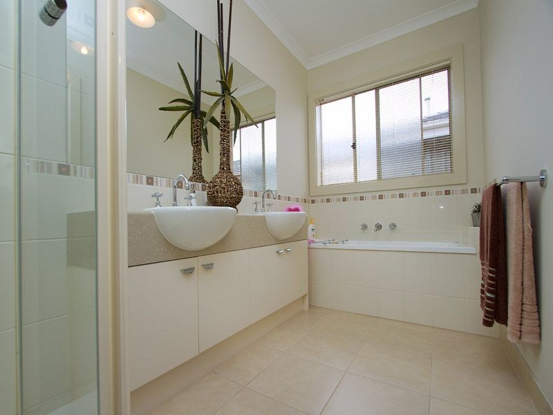 1 James Hird Drive, Hastings VIC 3915