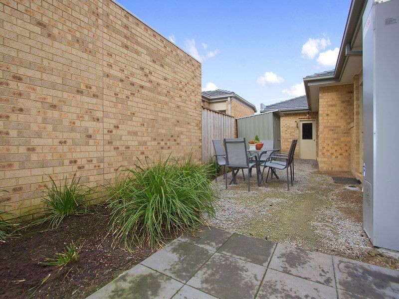 1 James Hird Drive, Hastings VIC 3915