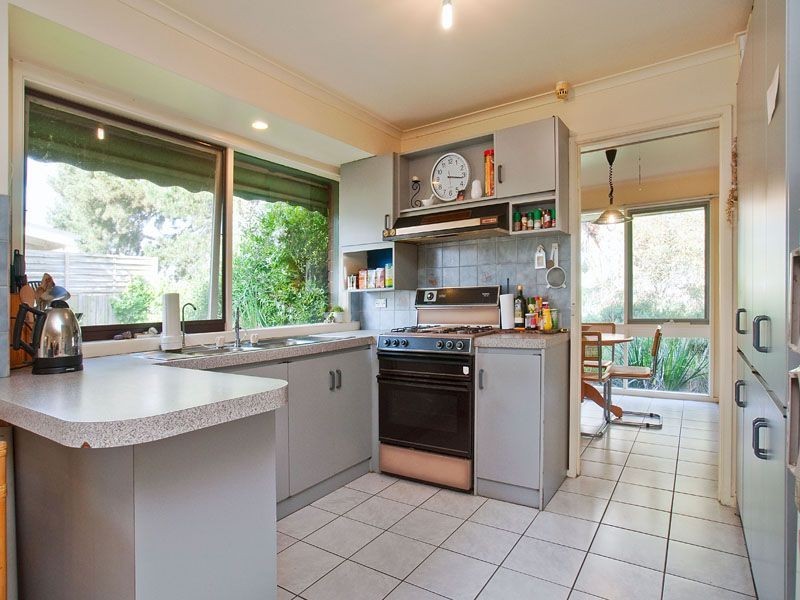 14 Robertson Street, Hastings VIC 3915