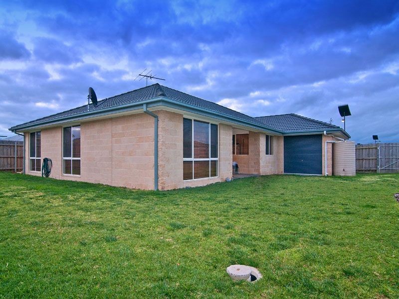 6 Jillian Place, Hastings VIC 3915