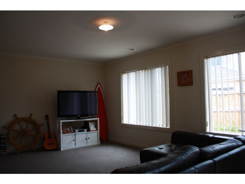 37 James Hird Drive, Hastings VIC 3915