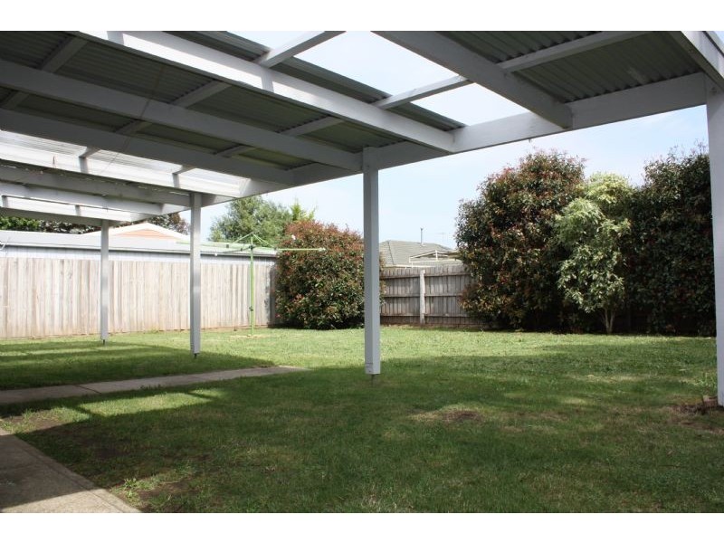 8 Thomas Place, Hastings VIC 3915