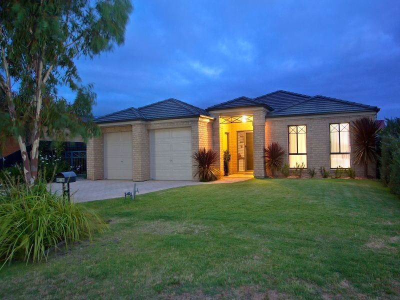 14 Windrest Place, Hastings VIC 3915
