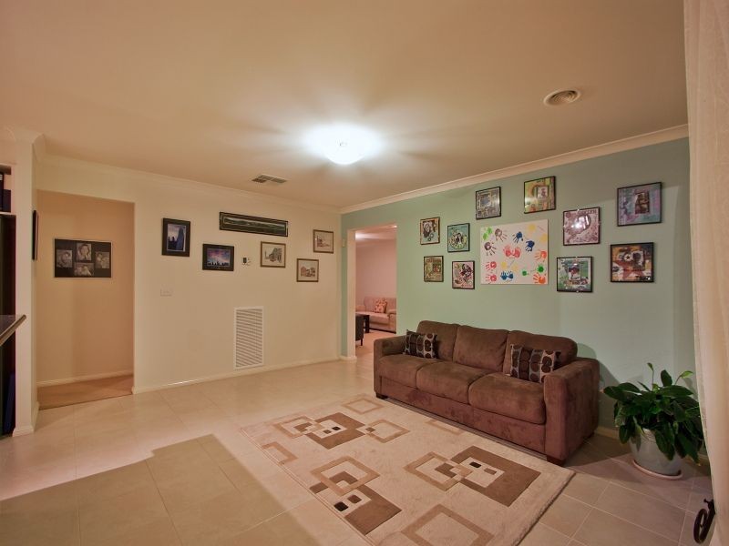 14 Windrest Place, Hastings VIC 3915