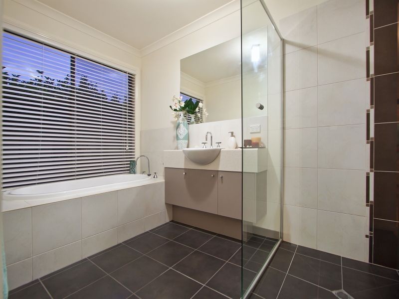 14 Windrest Place, Hastings VIC 3915