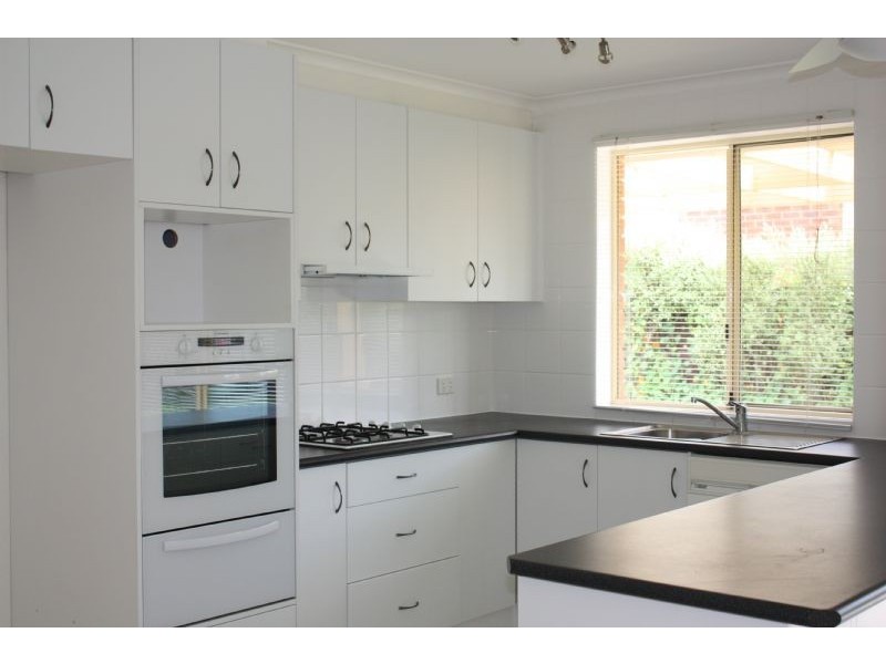13 Merlebah Court, Hastings VIC 3915
