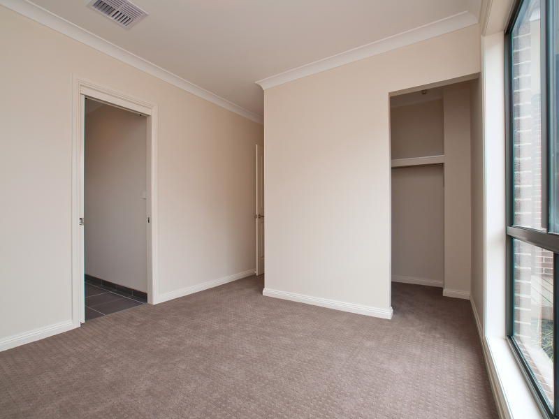 2/2 Spring St, Hastings VIC 3915