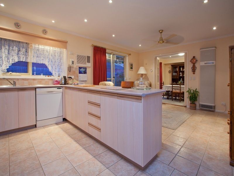 34 Edward St, Hastings VIC 3915