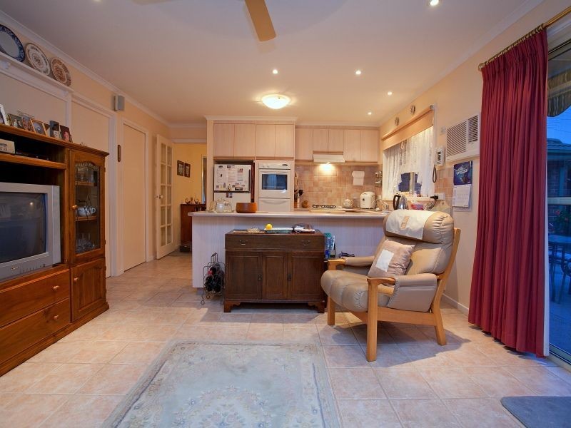 34 Edward St, Hastings VIC 3915