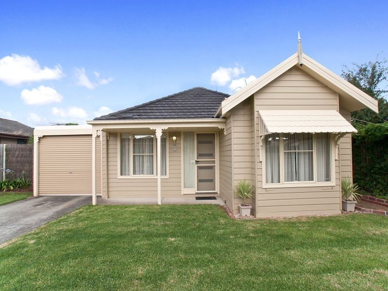 3 Penshurst, Hastings VIC 3915