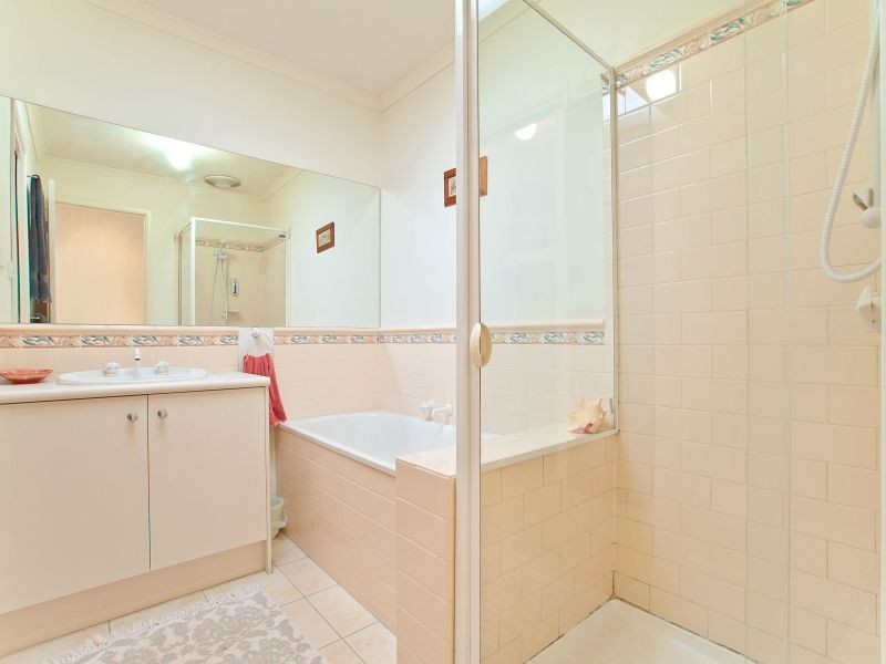 3 Penshurst, Hastings VIC 3915