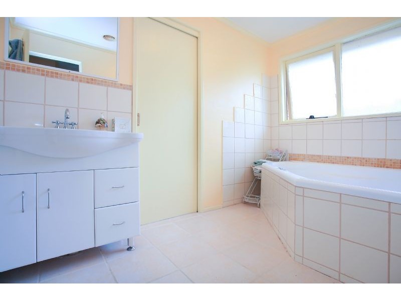 19 Natalie Court, Hastings VIC 3915